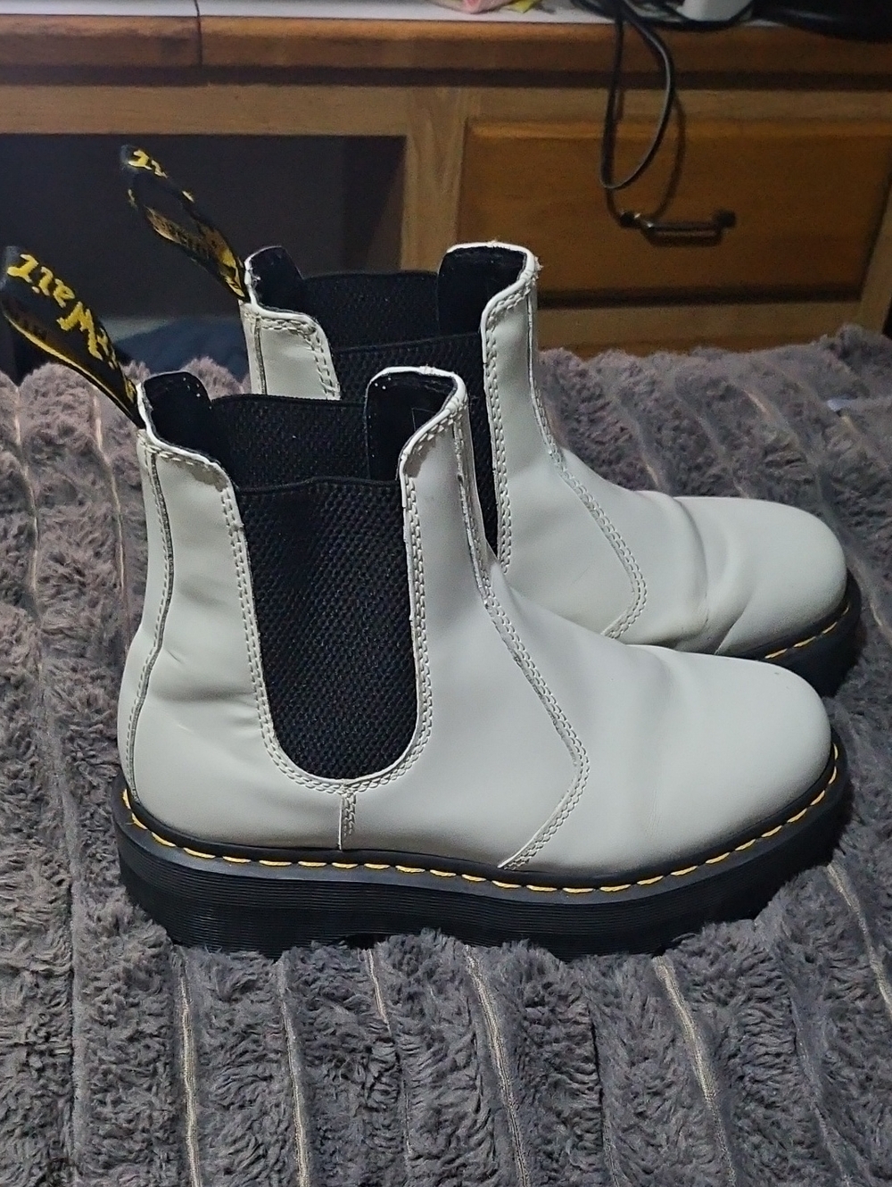 Dr. Martens 2976 Quad platform Chelsea boots